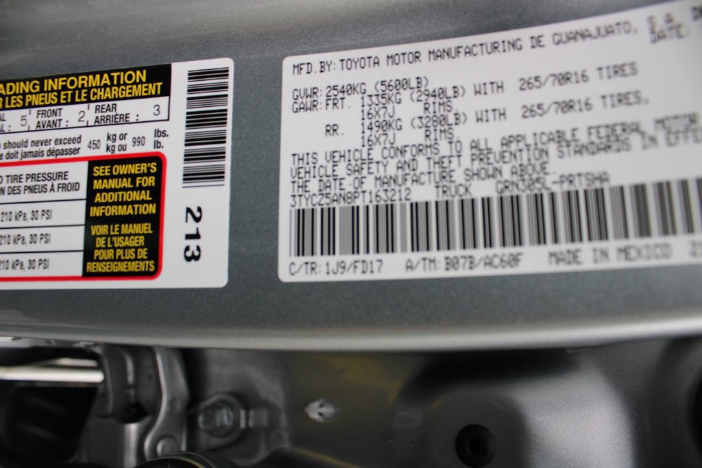 Used 2023 Toyota Tacoma TRD Off-Road AWD/4WD image 25