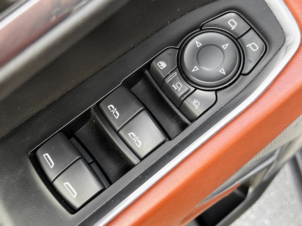 Used 2024 GMC Sierra 2500 Denali Ultimate image 31