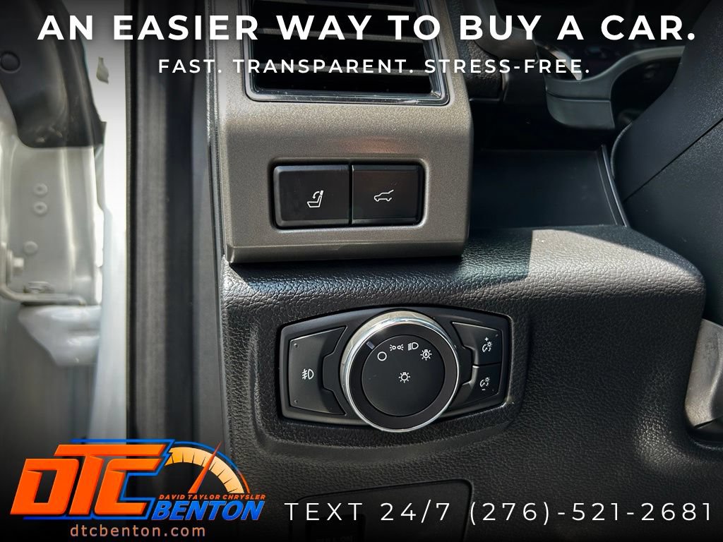 Used 2020 Ford Expedition XLT w/ Equipment Group 202A AWD/4WD image 13