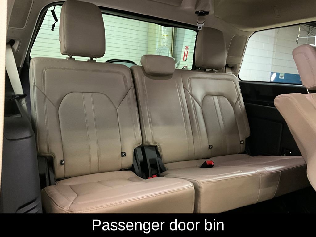 Used 2023 Ford Expedition Limited image 15