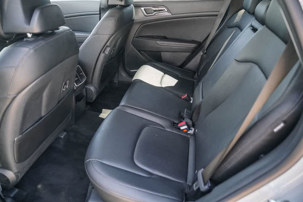Certified 2026 Kia Sportage EX FWD image 17