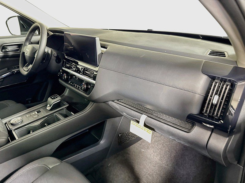 New 2026 Nissan Pathfinder SV w/ Cargo Package AWD/4WD image 28