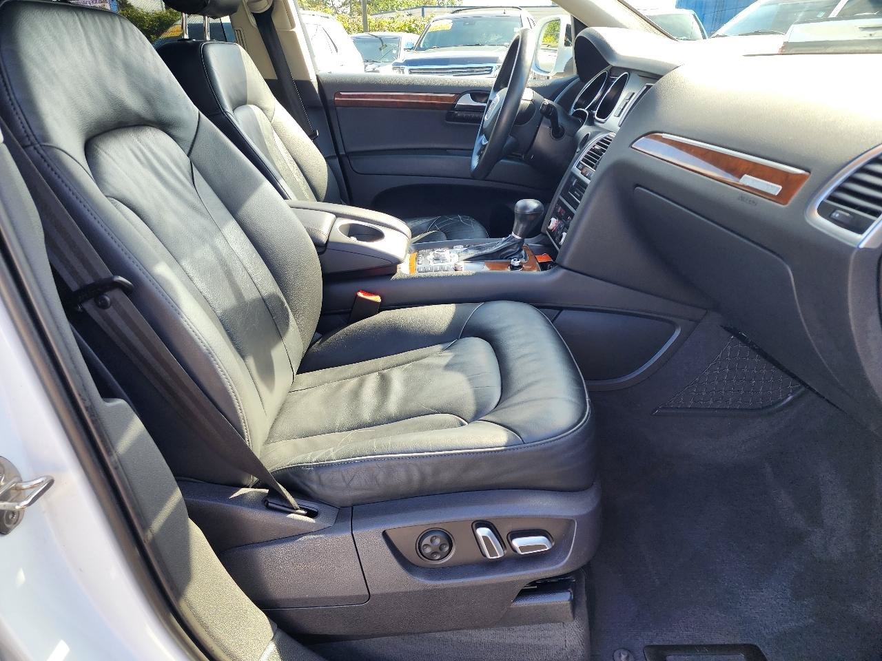 Used 2015 Audi Q7 TDI Premium Plus w/ Premium Plus Package AWD/4WD image 35