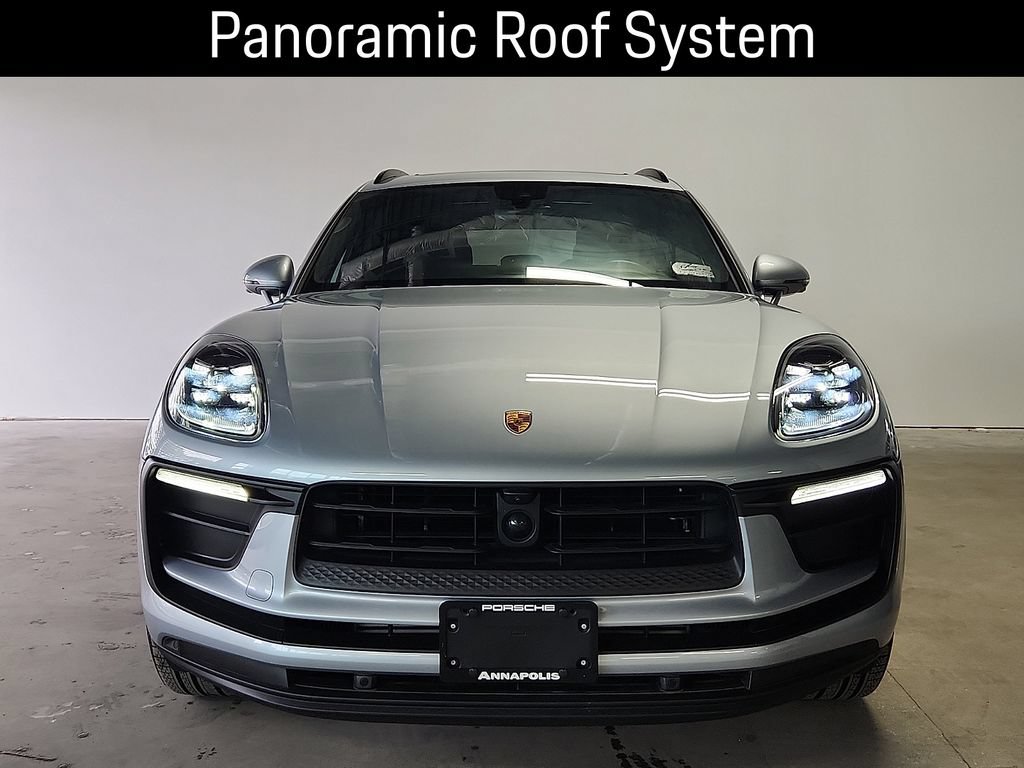 Certified 2026 Porsche Macan AWD/4WD image 8
