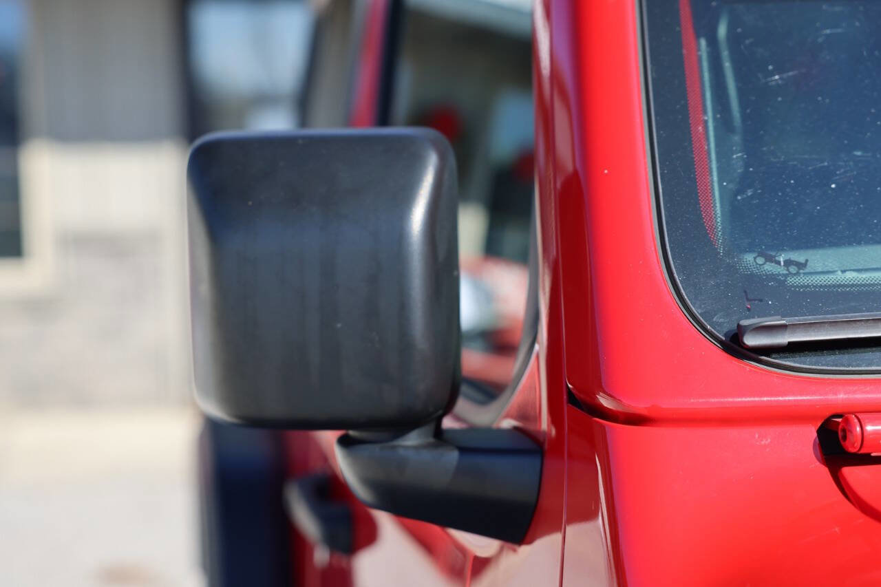 Used 2020 Jeep Wrangler Sport image 37