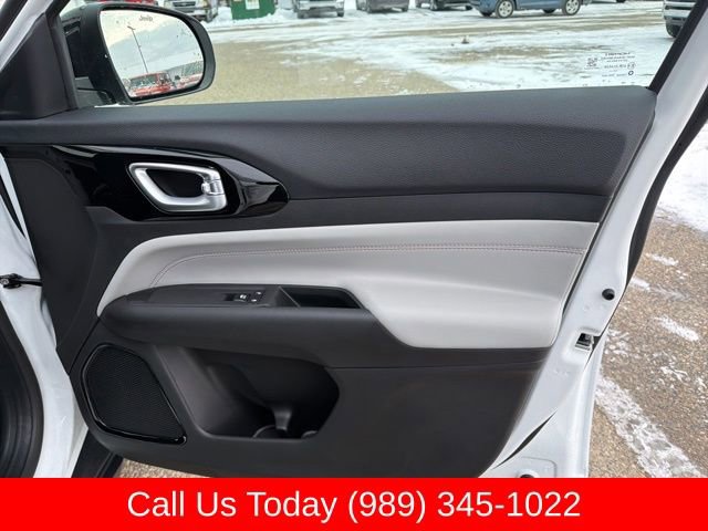 New 2026 Jeep Compass Limited image 38