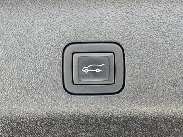 Certified 2024 GMC Yukon XL SLT RWD image 35