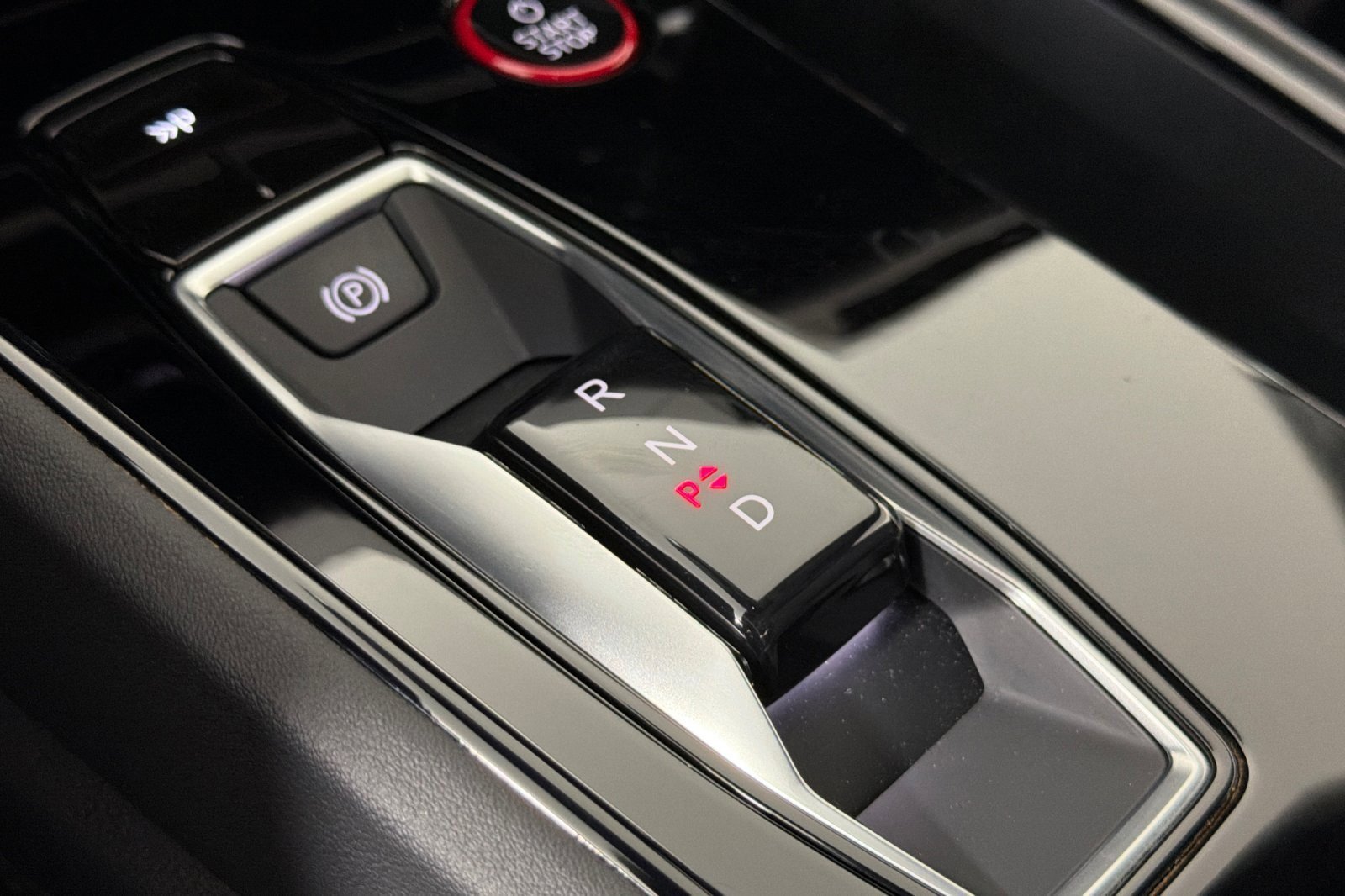 Used 2024 Audi e-tron GT Prestige image 20