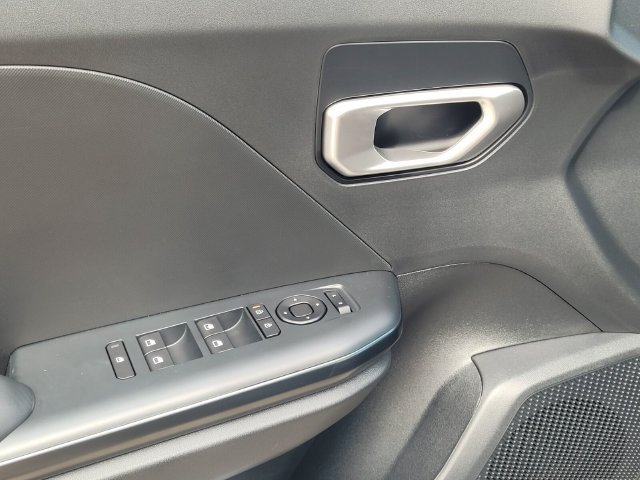 New 2026 Kia K4 FWD image 10