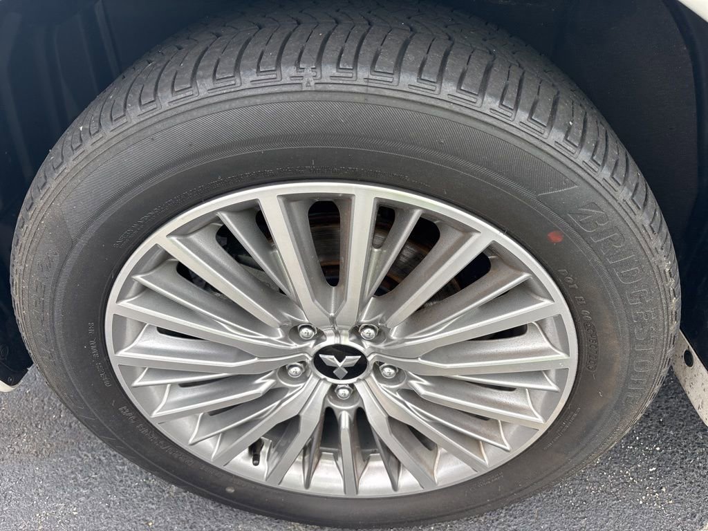 Used 2020 Mitsubishi Outlander SEL AWD/4WD image 12