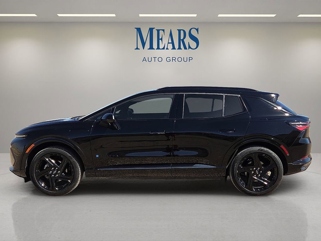 Used 2024 Chevrolet Equinox EV RS image 2