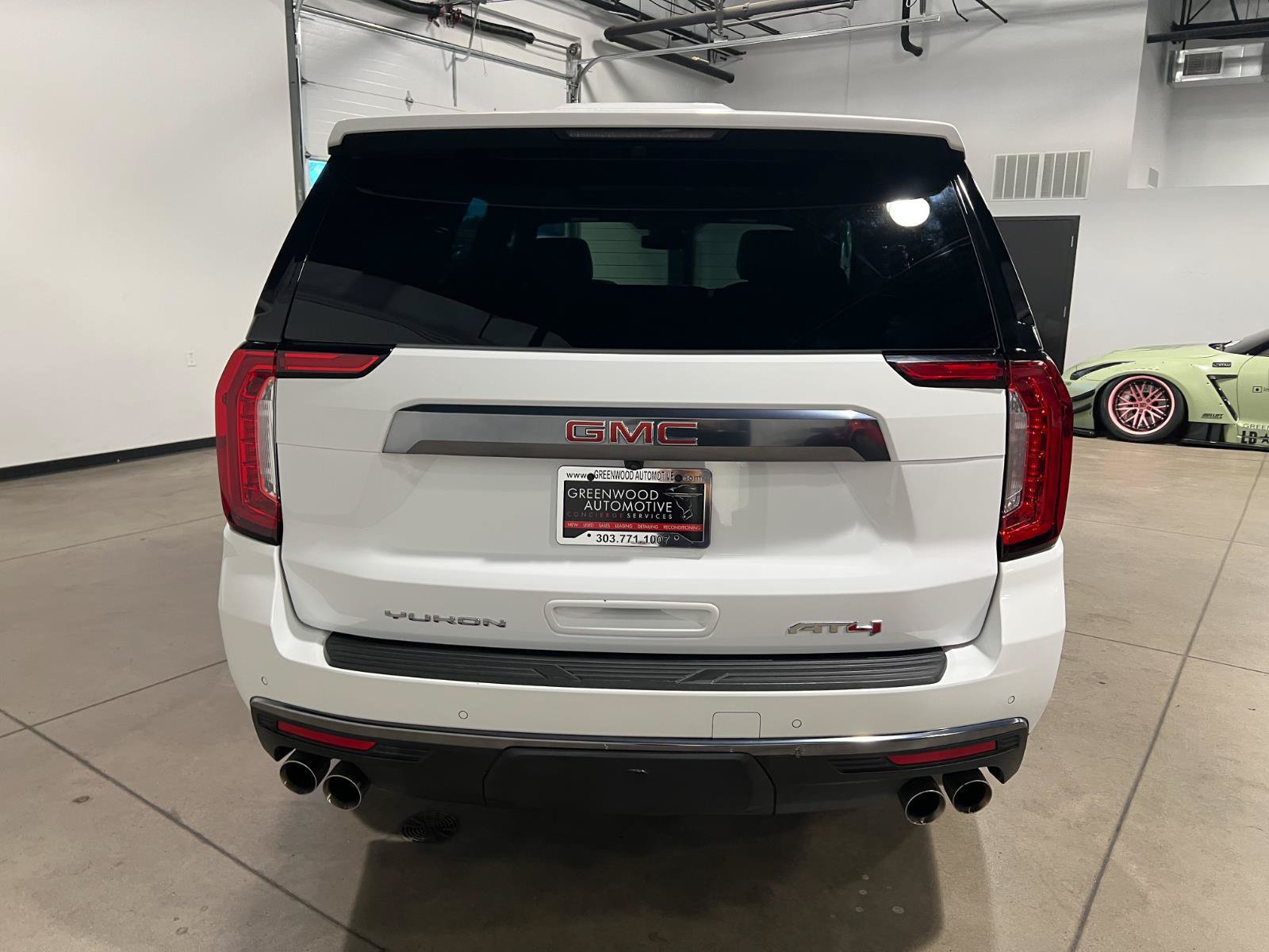 Used 2024 GMC Yukon AT4 w/ AT4 Premium Plus Package AWD/4WD image 4