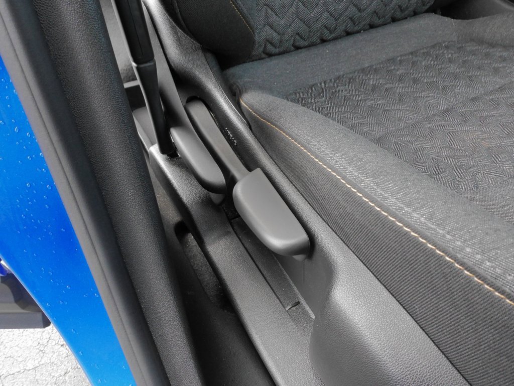 Used 2024 Chevrolet Equinox LT w/ LPO, Floor Liner Package image 15