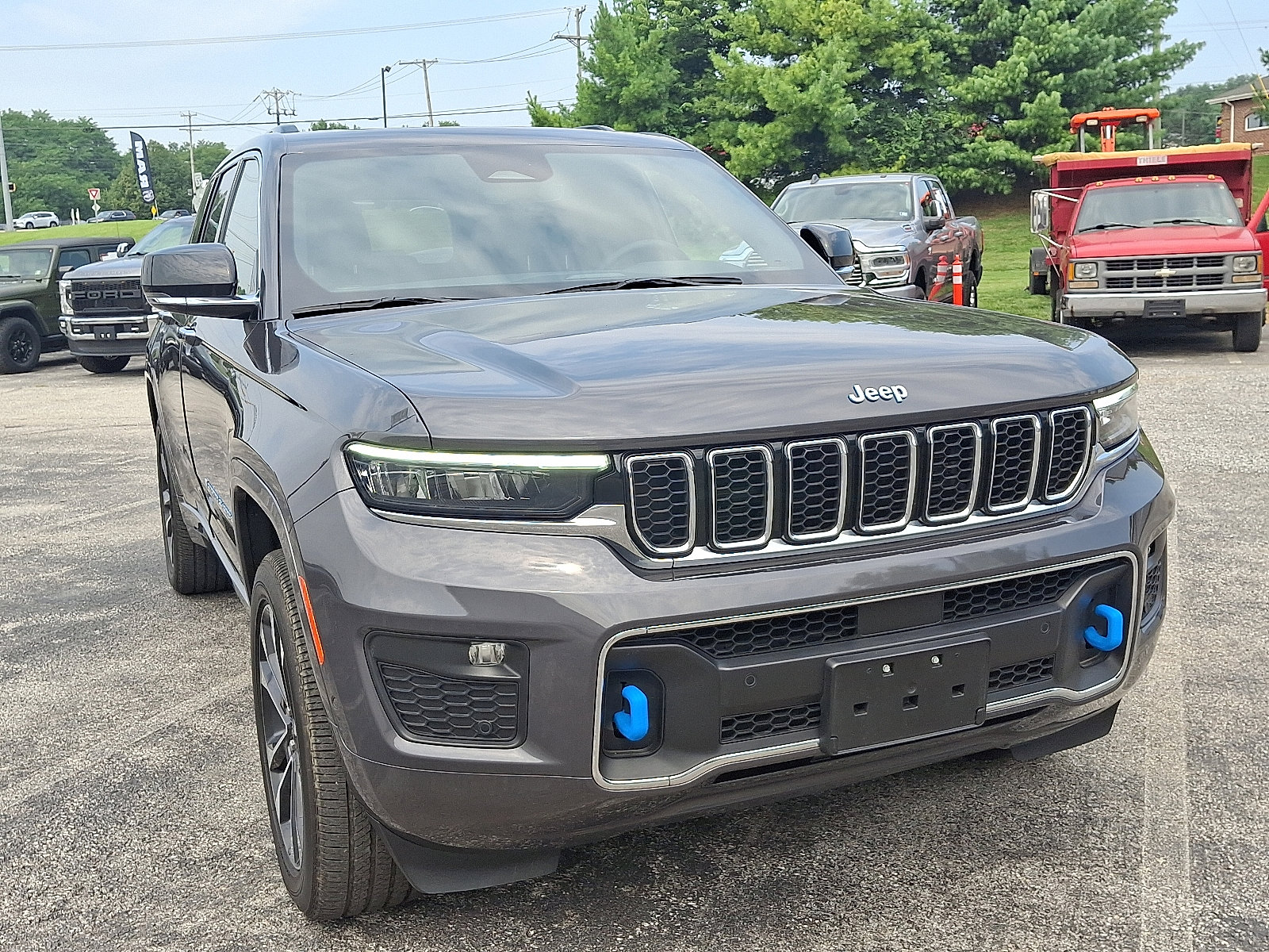Used 2024 Jeep Grand Cherokee Overland w/ Trailer Tow Package image 3