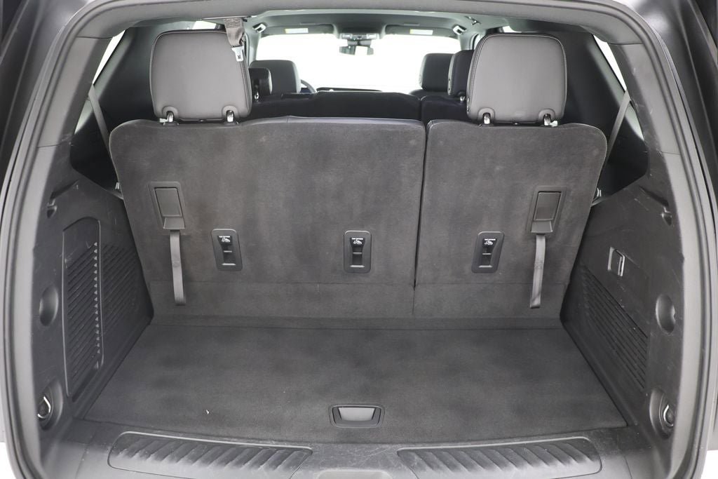 Used 2025 Chevrolet Tahoe LT AWD/4WD image 28