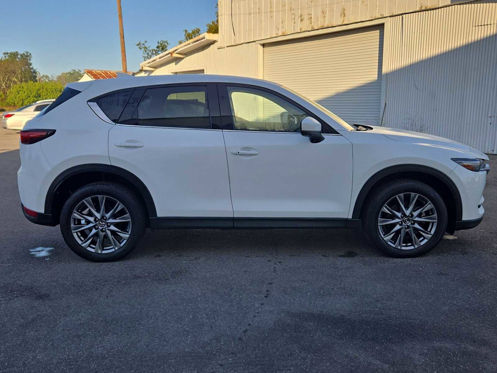 Used 2021 MAZDA CX-5 Signature image 15