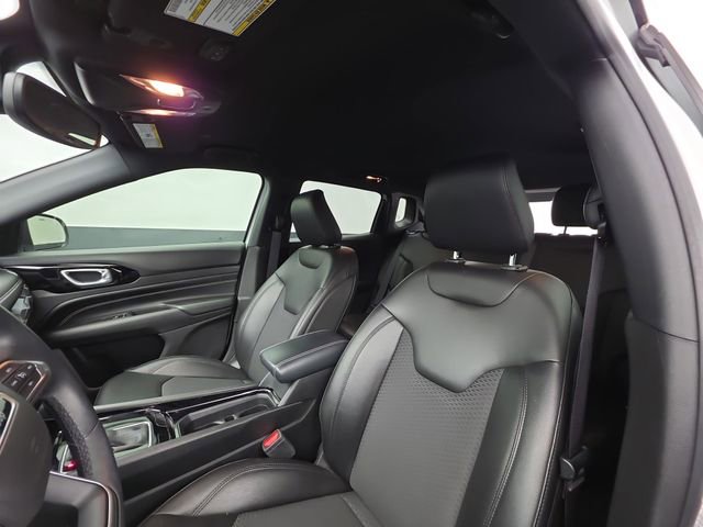 Used 2022 Jeep Compass Altitude w/ Convenience Group image 41