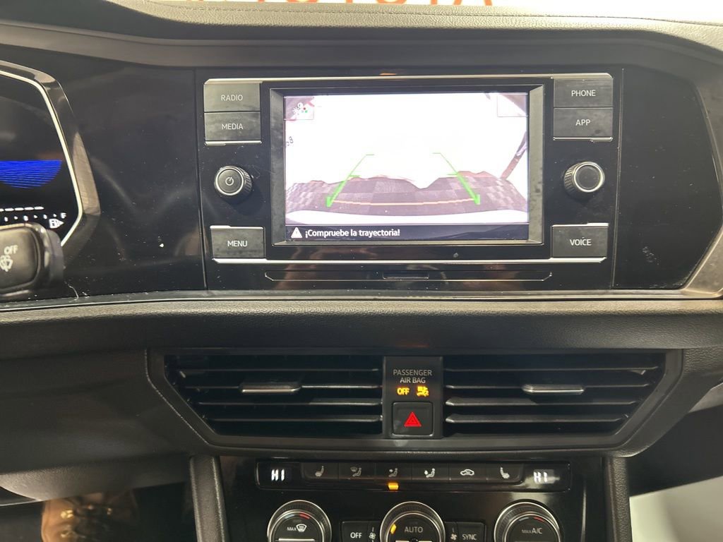 Used 2024 Volkswagen Jetta SE image 26