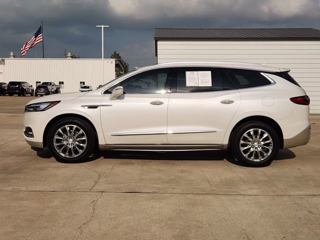 Used 2018 Buick Enclave Premium w/ LPO, Hit The Road Package FWD image 4