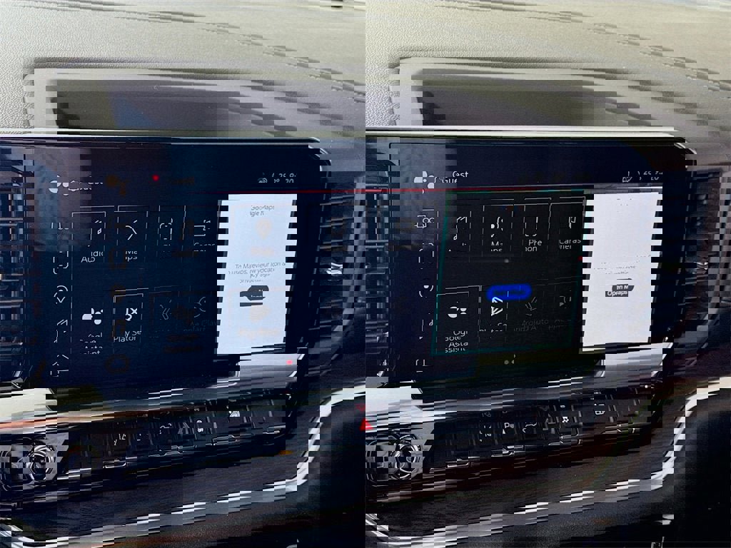 New 2026 GMC Sierra 2500 SLT w/ SLT Premium Package image 10