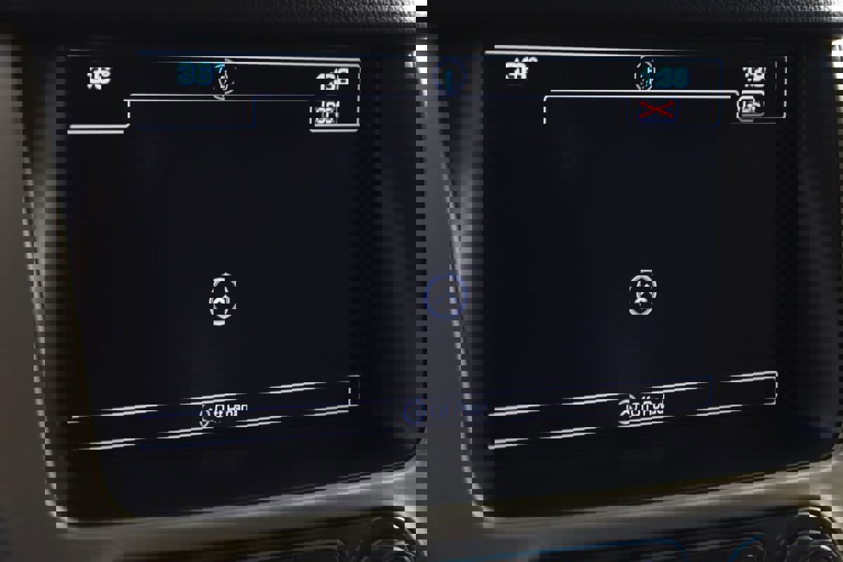 Used 2018 GMC Yukon Denali w/ Open Road Package image 9