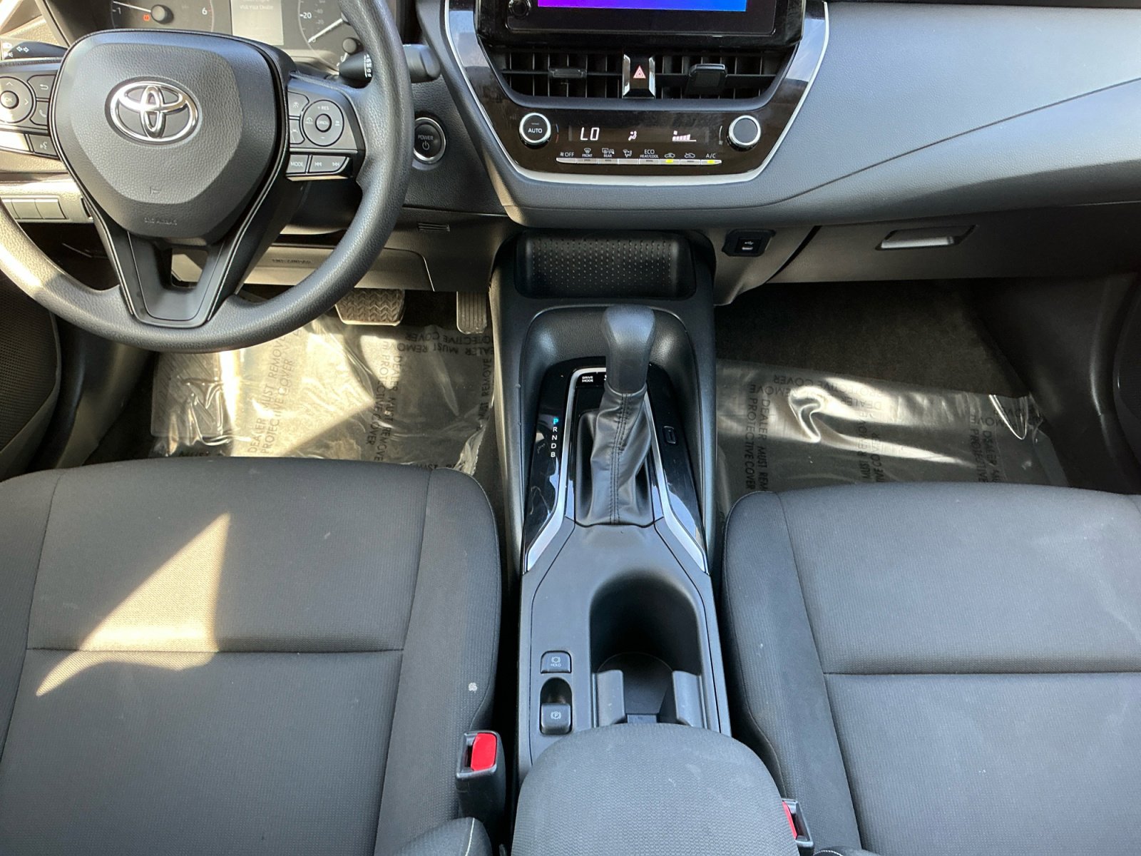 Used 2025 Toyota Corolla LE w/ Convenience Package image 10