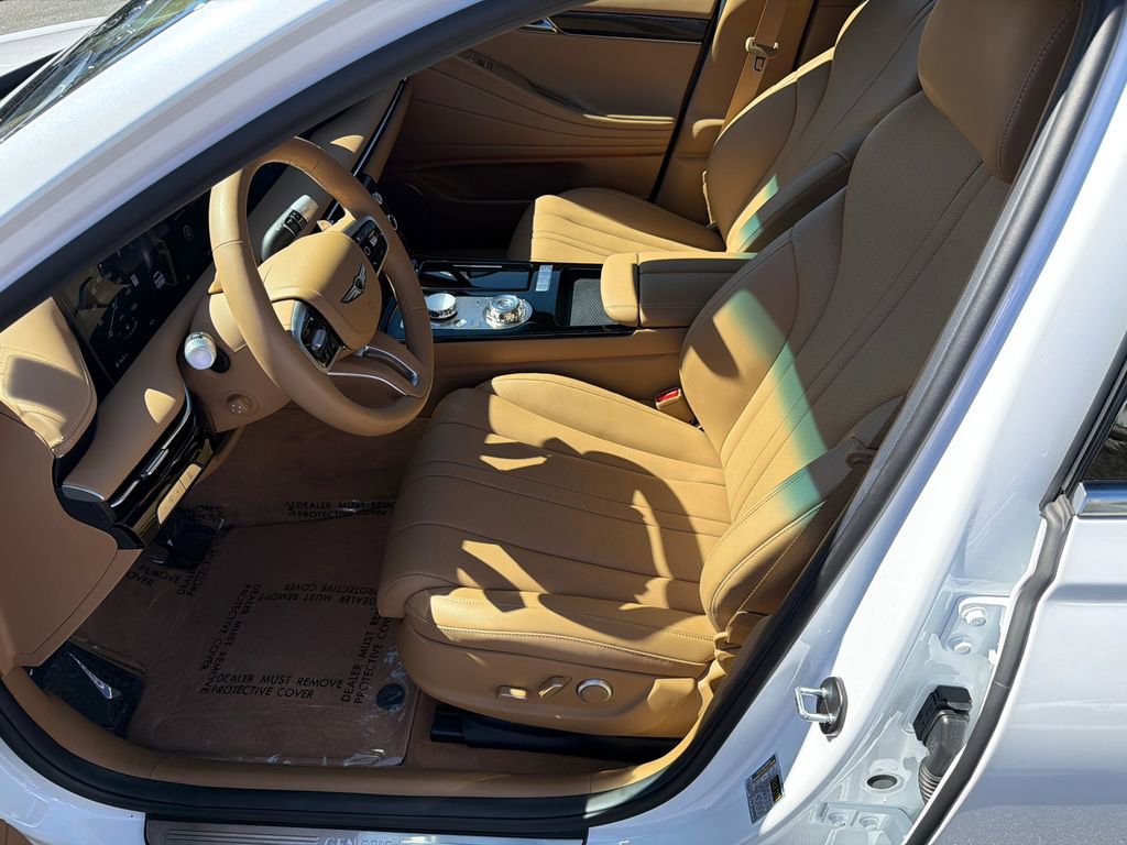 Used 2025 Genesis G80 2.5T image 9