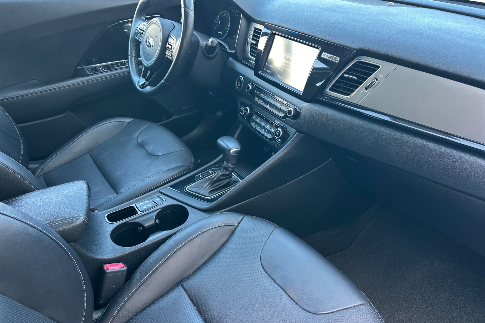 Used 2019 Kia Niro EX Premium w/ Sunroof Package image 16