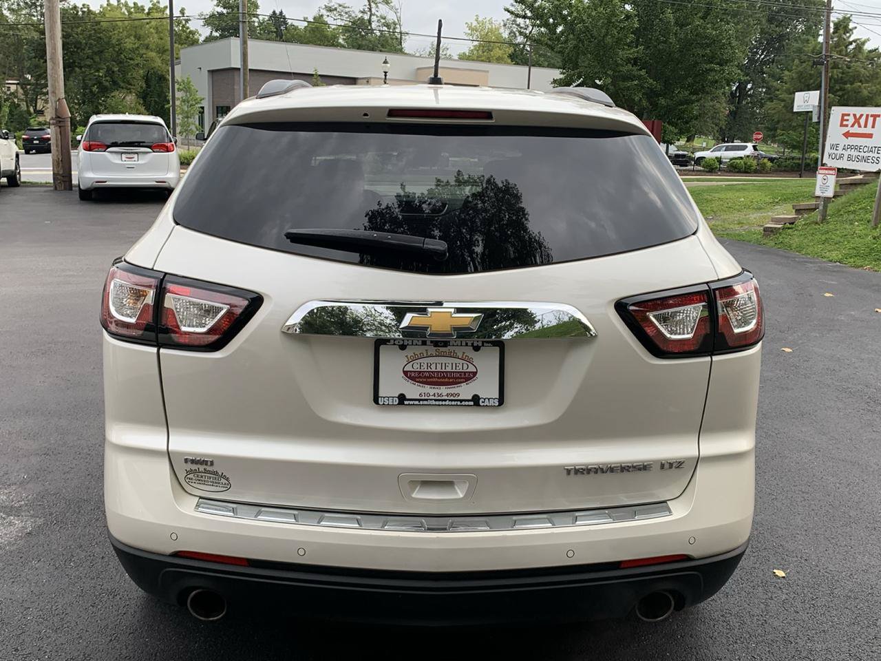 Used 2015 Chevrolet Traverse LTZ AWD/4WD image 4