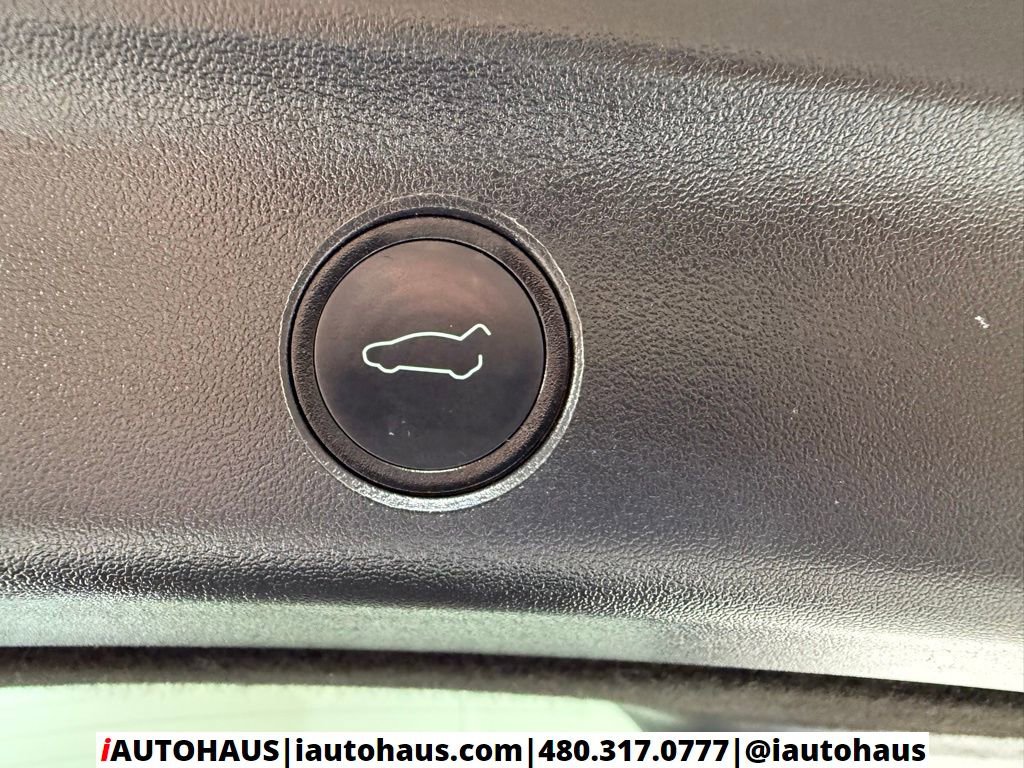 Used 2020 Tesla Model Y Long Range image 10