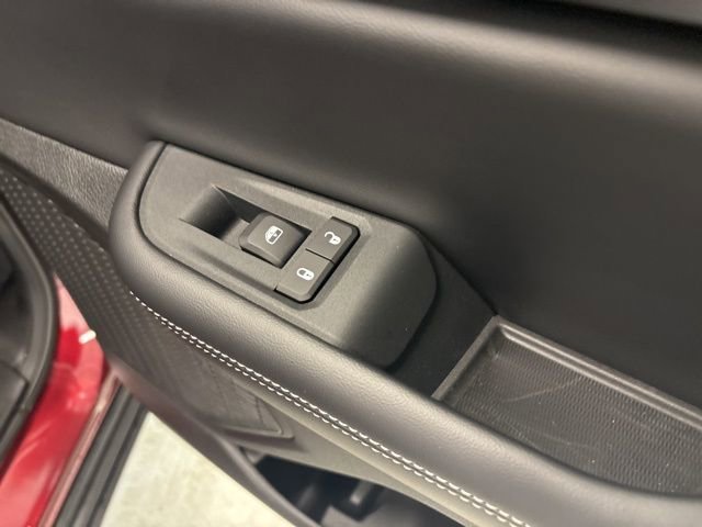 Used 2025 Jeep Grand Cherokee Altitude w/ Trailer Tow Package image 31