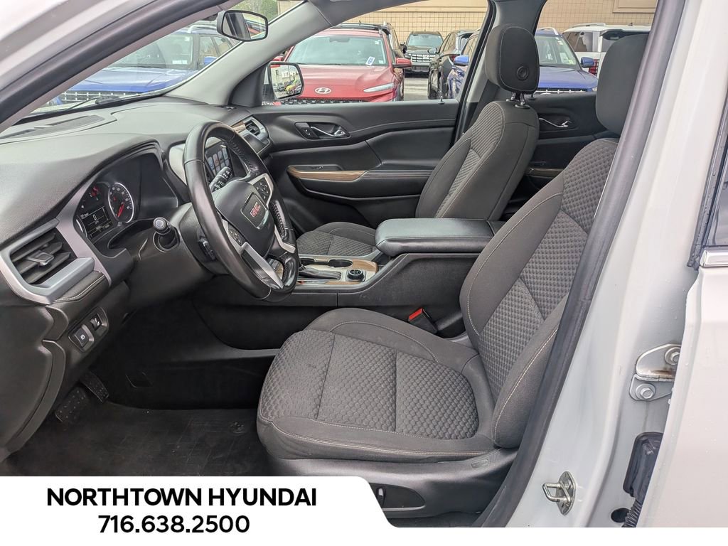 Used 2019 GMC Acadia SLE w/ LPO, Floor Liner Package AWD/4WD image 10