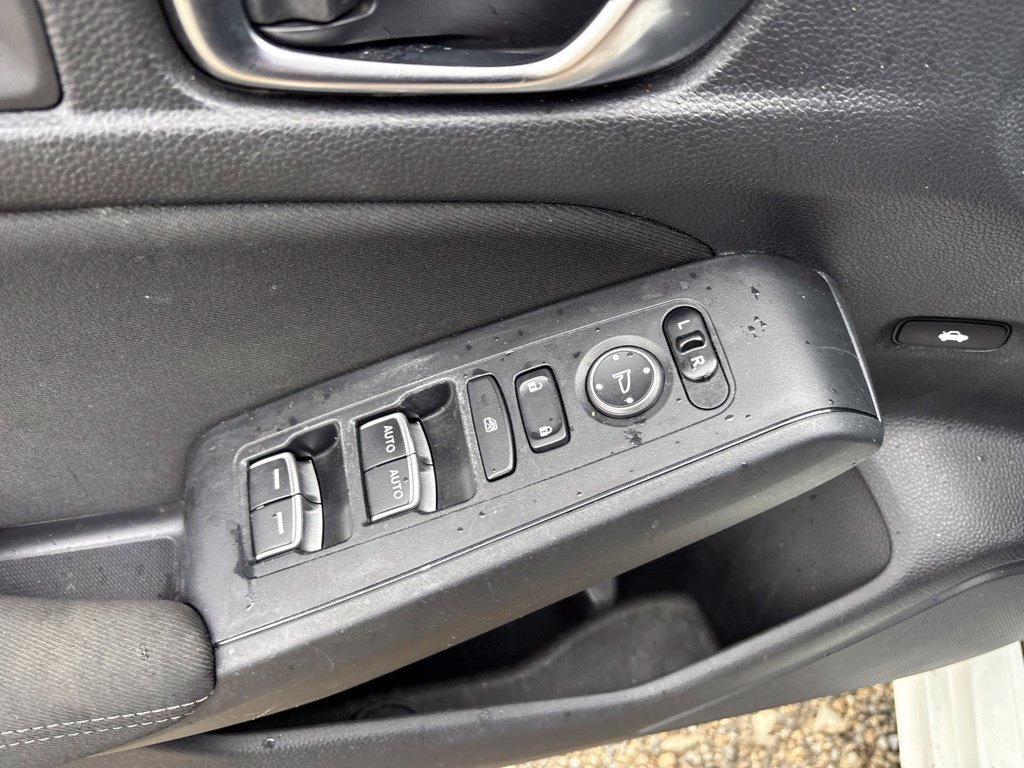 Used 2022 Honda Civic Sport image 14
