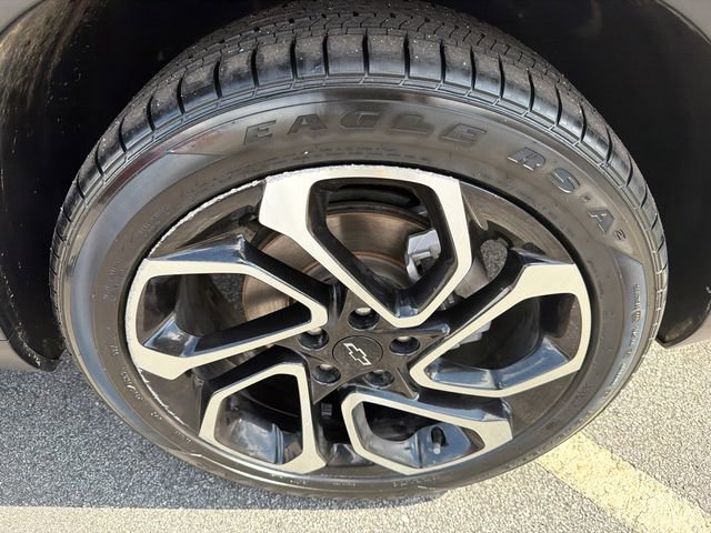 Used 2025 Chevrolet Trax RS w/ Sunroof Package image 12