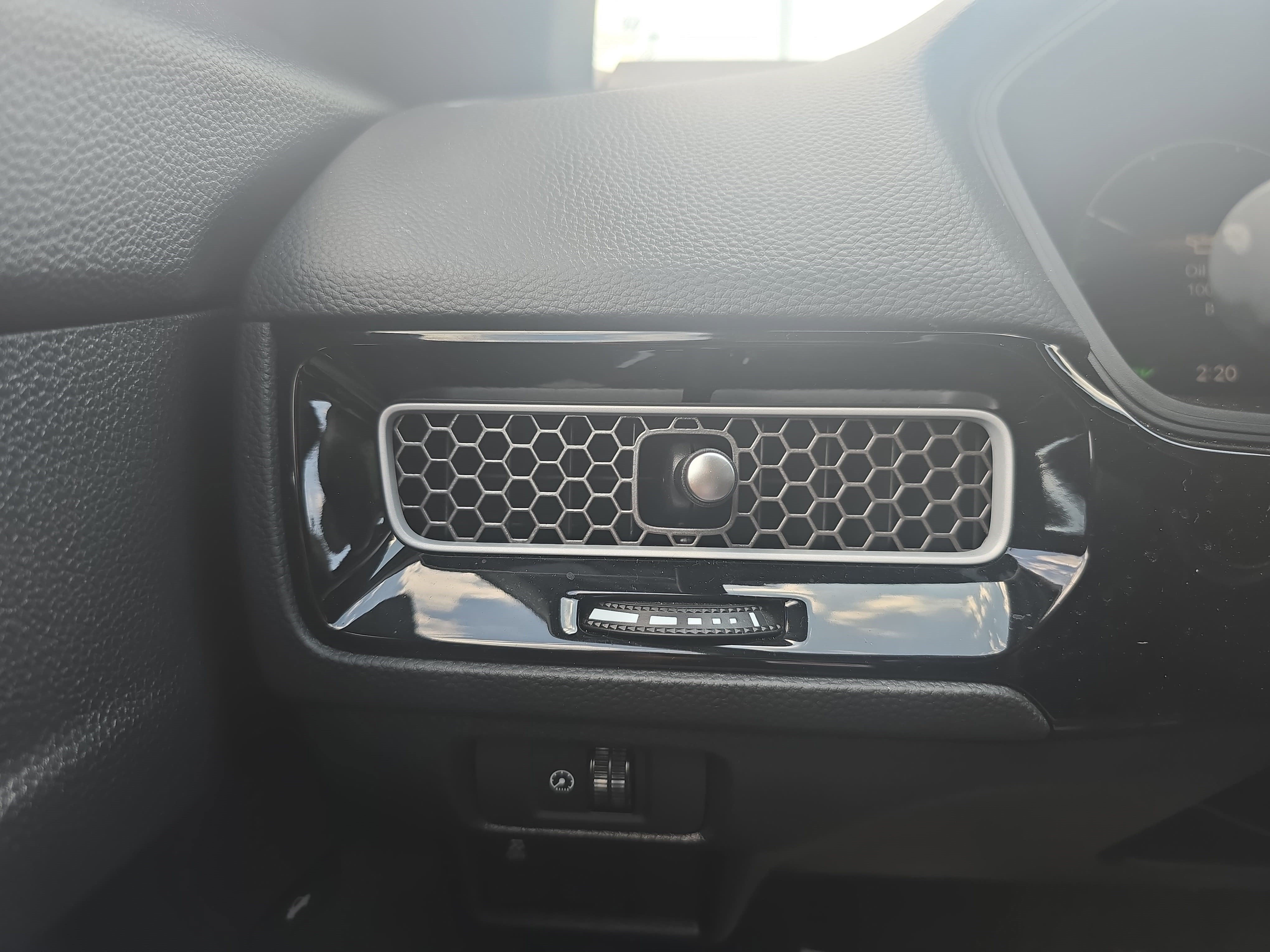Used 2025 Honda Civic Sport image 24