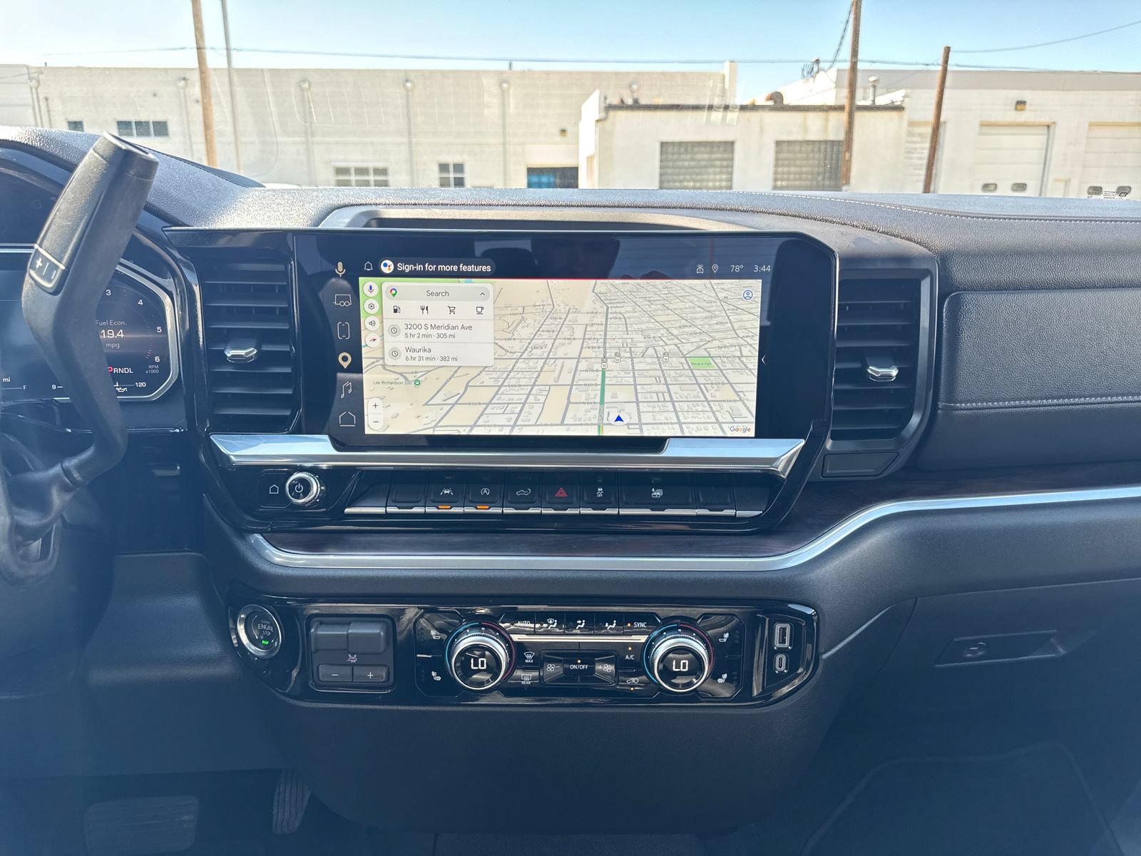 Used 2026 GMC Sierra 1500 SLT AWD/4WD image 24