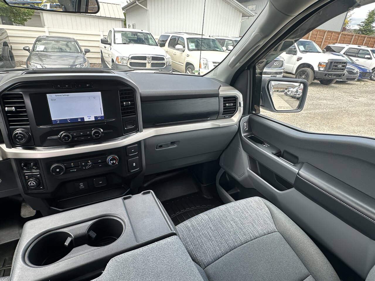 Used 2021 Ford F150 XLT AWD/4WD image 40