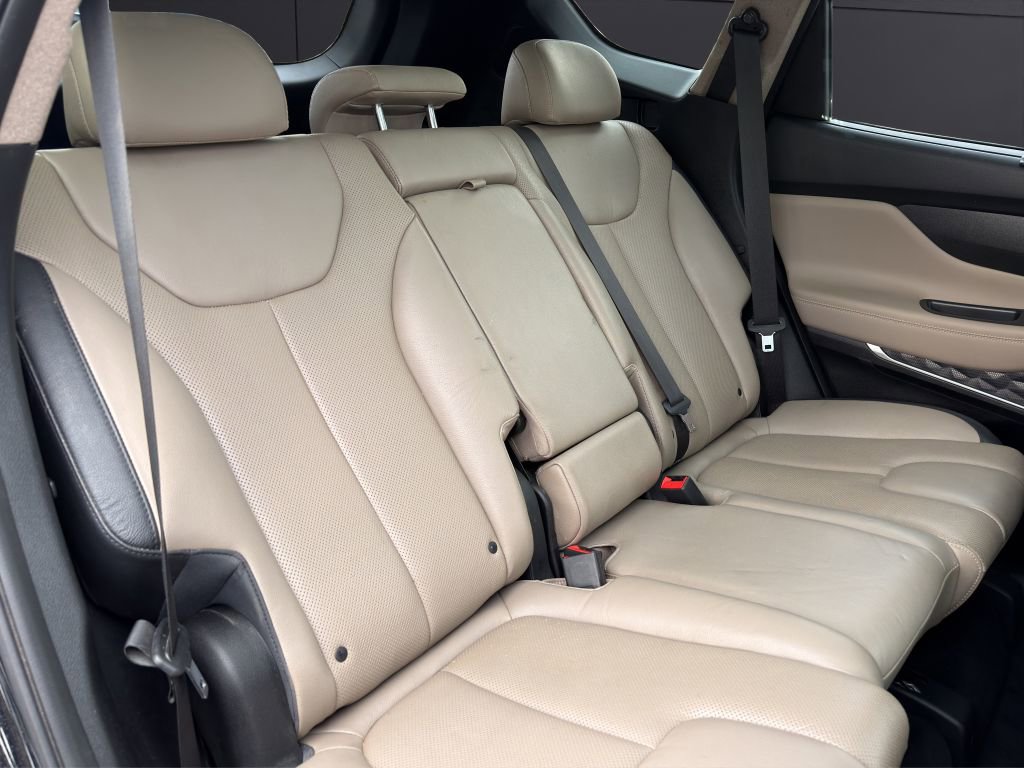 Used 2020 Hyundai Santa Fe Limited image 21