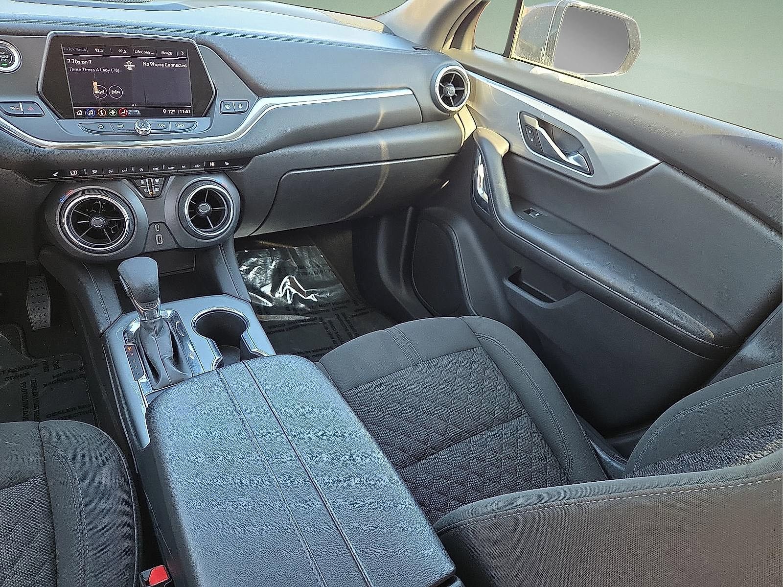 Used 2022 Chevrolet Blazer LT image 12