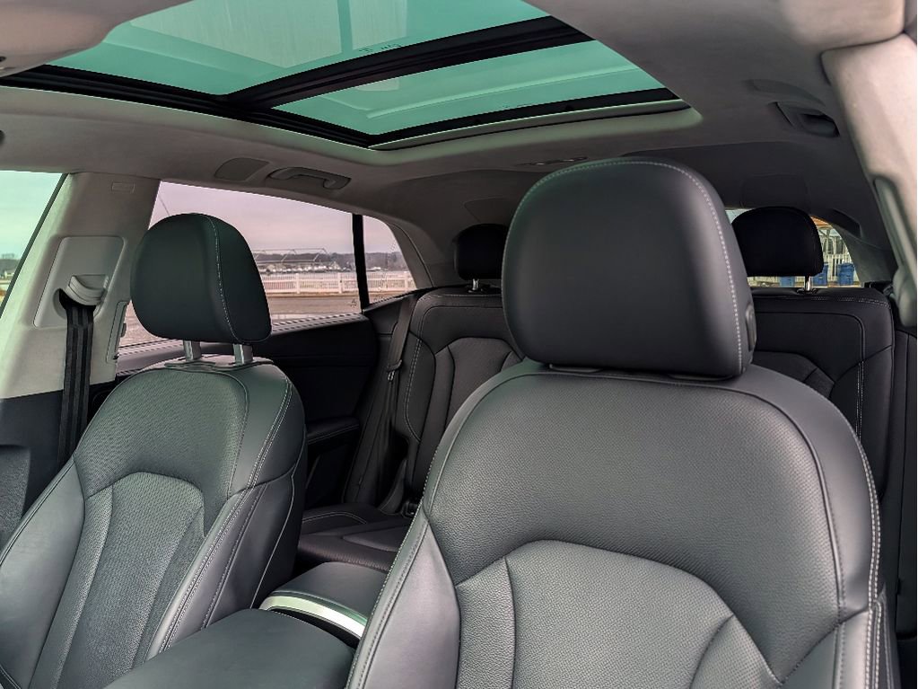 Used 2024 Audi Q8 Prestige image 16