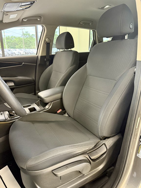 Used 2018 Kia Sorento L FWD image 14