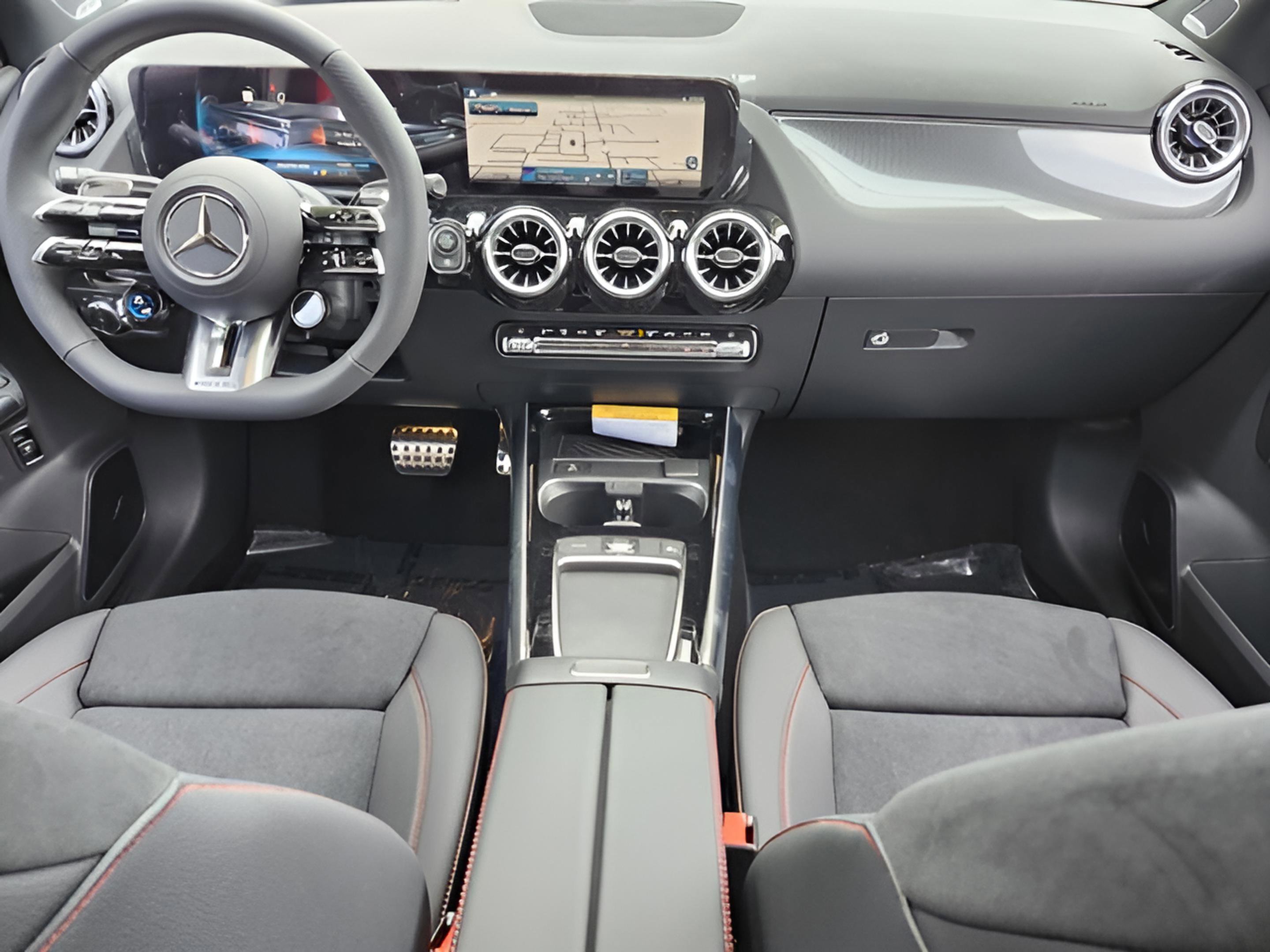 New 2026 Mercedes-Benz GLA 35 AMG 4MATIC image 38