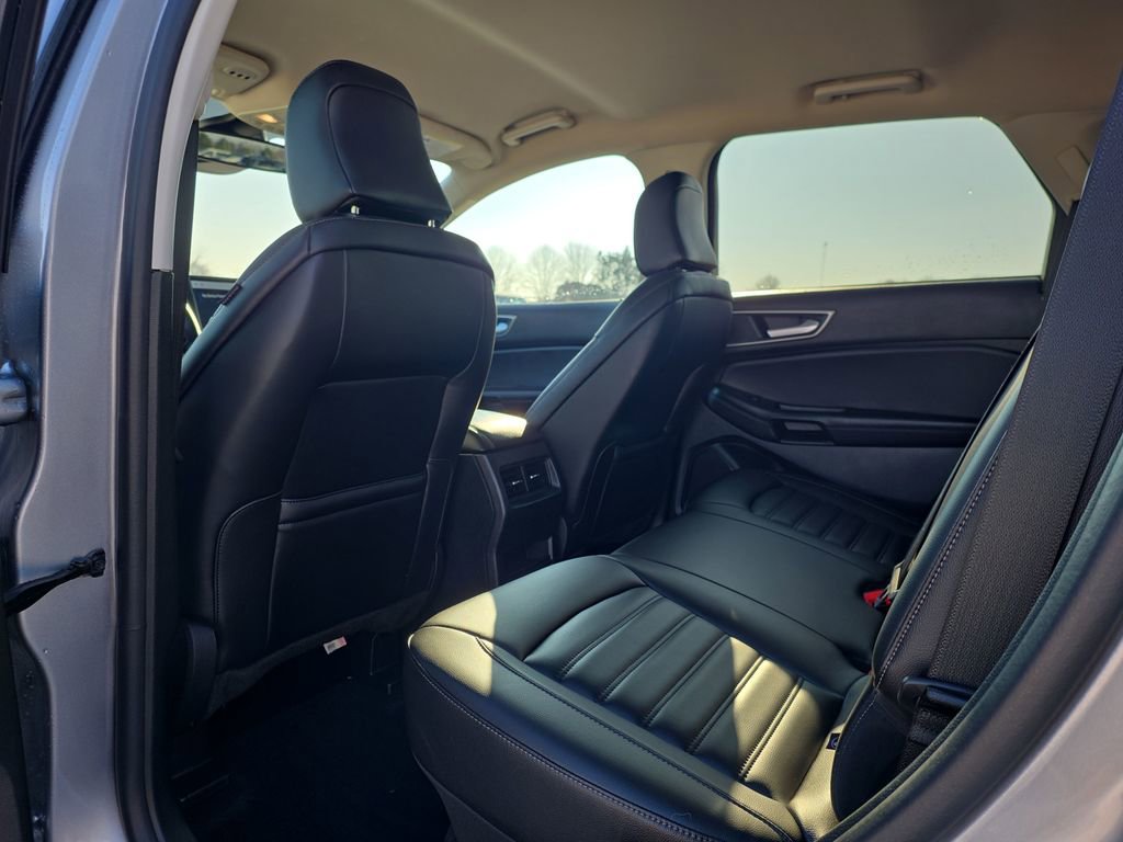 Used 2024 Ford Edge SEL w/ Convenience Package image 28