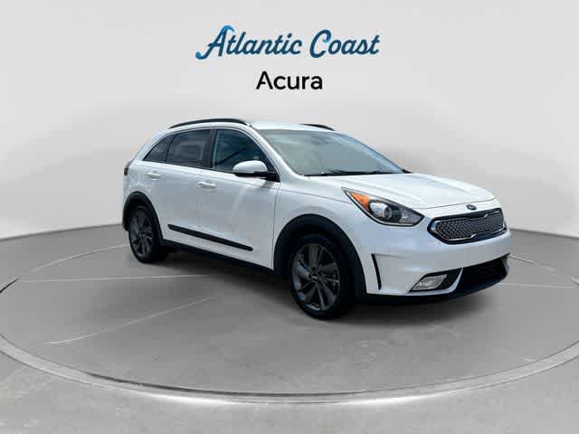Used 2017 Kia Niro FWD image 2