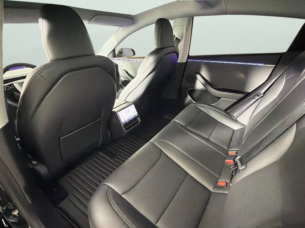 Used 2025 Tesla Model 3 Long Range RWD image 28