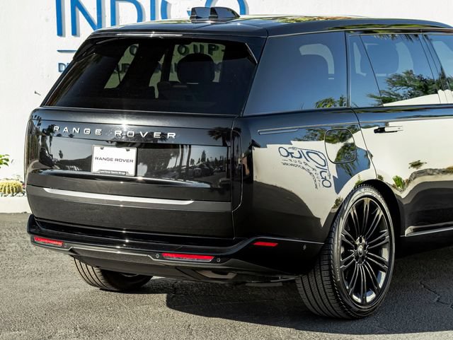Used 2024 Land Rover Range Rover Long Wheelbase SE AWD/4WD image 7