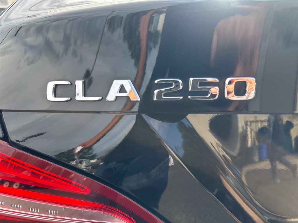 Used 2019 Mercedes-Benz CLA 250 4MATIC image 25