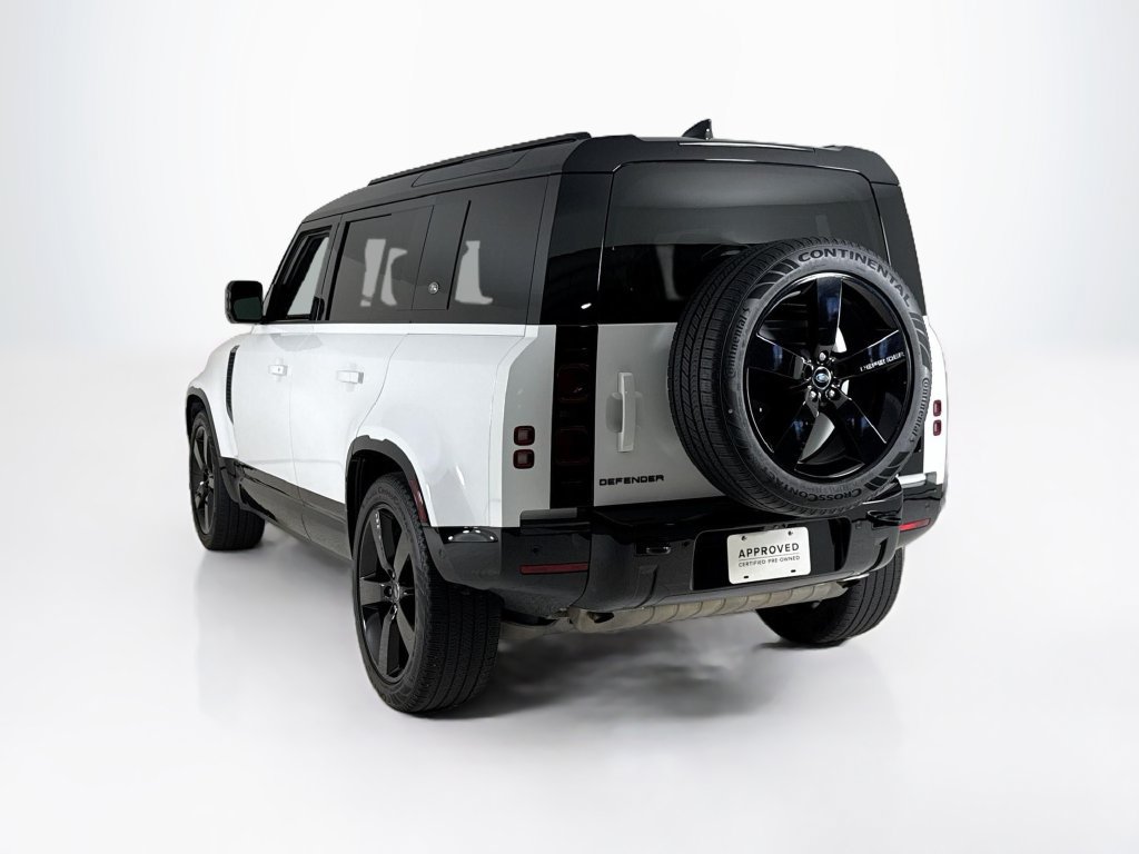Used 2024 Land Rover Defender 110 X-Dynamic SE AWD/4WD image 3