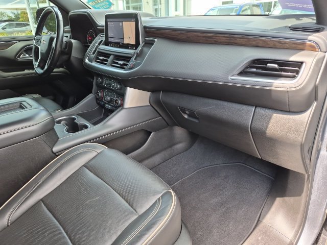 Used 2021 Chevrolet Tahoe Premier w/ Premium Package AWD/4WD image 32