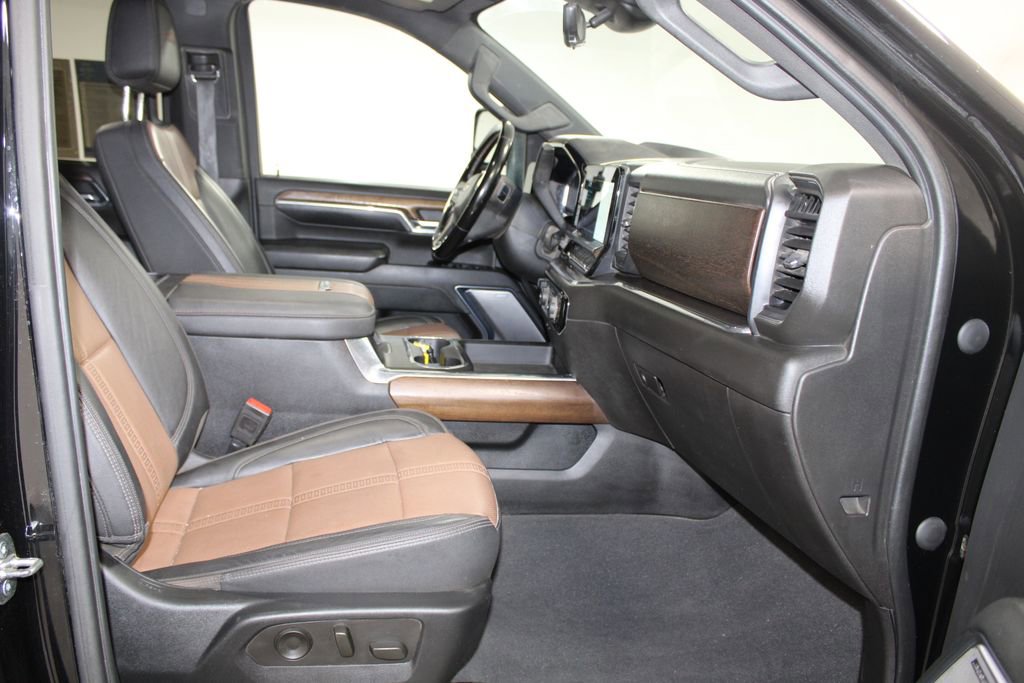 Used 2024 Chevrolet Silverado 2500 High Country w/ High Country Premium Package image 30